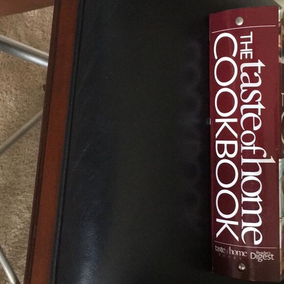 Loose leaf The Taste of Home Cookbook Reader’s Digest loose leaf style e… - Picture 3 of 4
